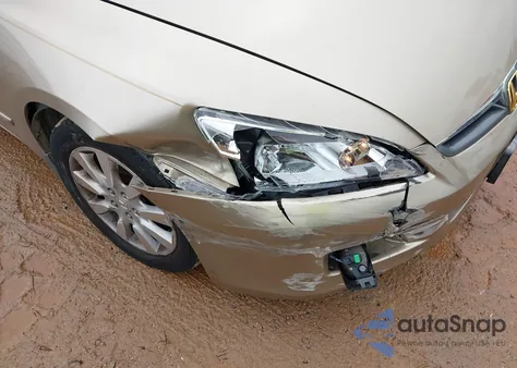 2006 Honda Accord 3.0 Ex z USA, uszkodzony, nr VIN 1HGCM66556A014598